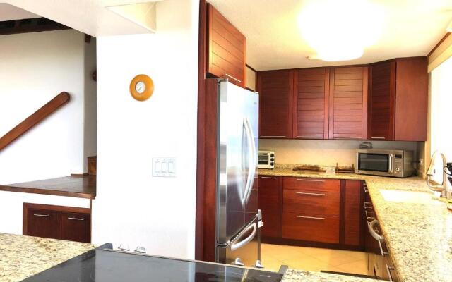 Hawaiian Monarch Penthouse 3bedroom