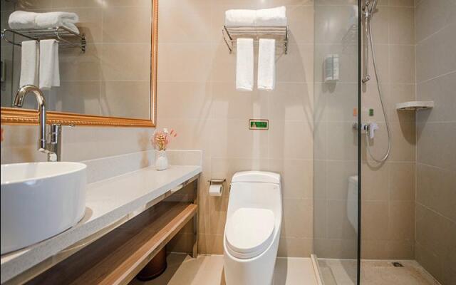 Vienna Hotel Xinjiang Karamay Taifu Plaza