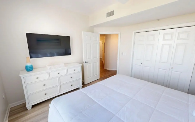 Silver Beach 1104w 3 Bedroom Condo