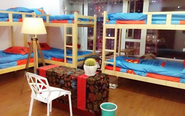 Chongqing Romantic Youth Hostel