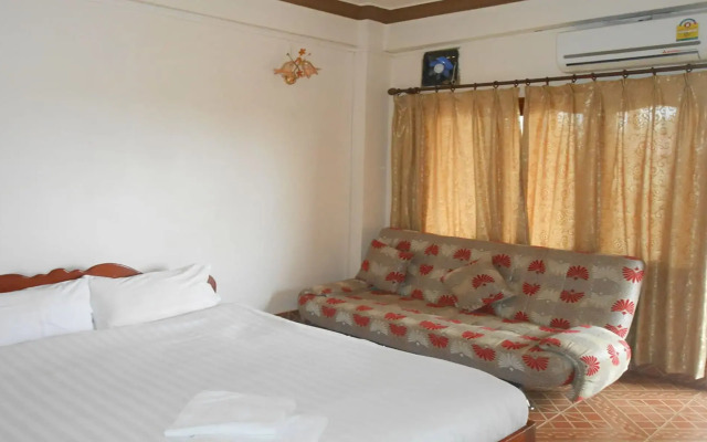 Vanhmaly Hotel