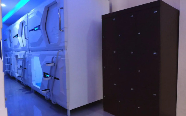 RedDoorz Hostel @ Capsule Inn Medan