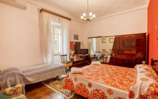 Stunning Home in Parghelia With Wifi and 5 Bedrooms