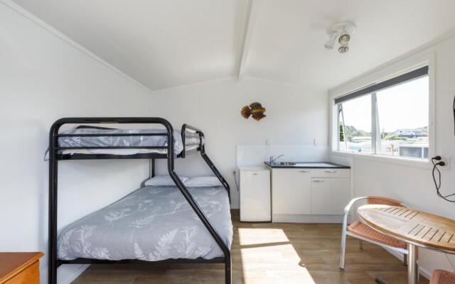 Foxton Beach TOP 10 Holiday Park