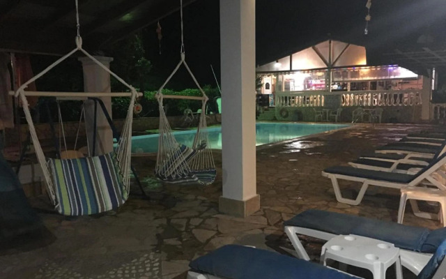 Tasteful apartment in Mpenitses with shared pool