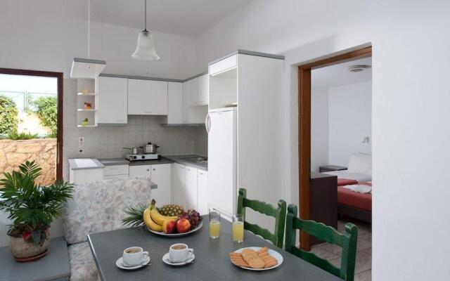Kiriakos Studios Apartments