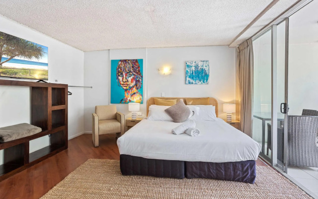 Hi Ho Beach Apartments