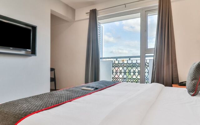 Sumithra Inn by OYO Rooms