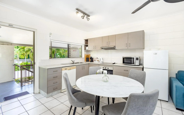 Clifton Sands Holiday Apartments