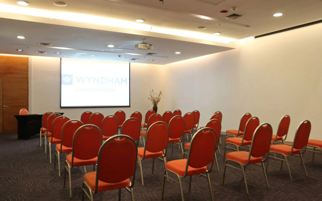 Wyndham Concepcion Pettra