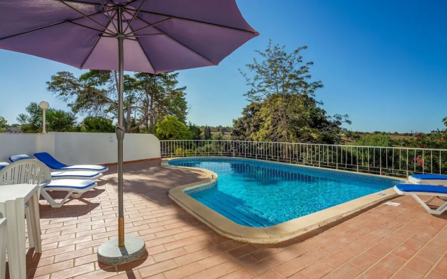 Neves I Guia in Guia