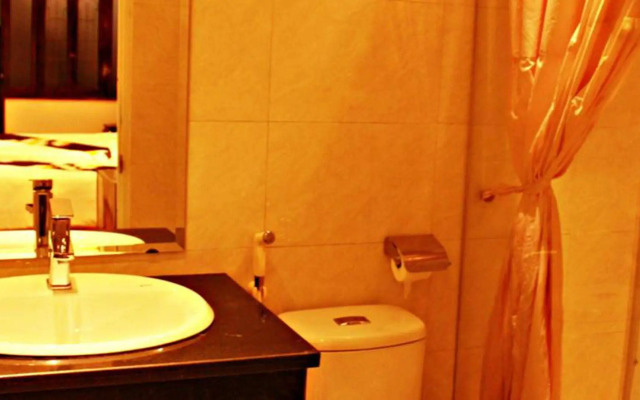 La Dora Hanoi Hotel & Travel