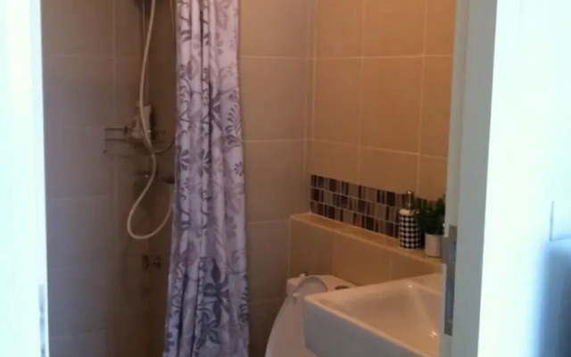 Baan Thew Lom By Woranan