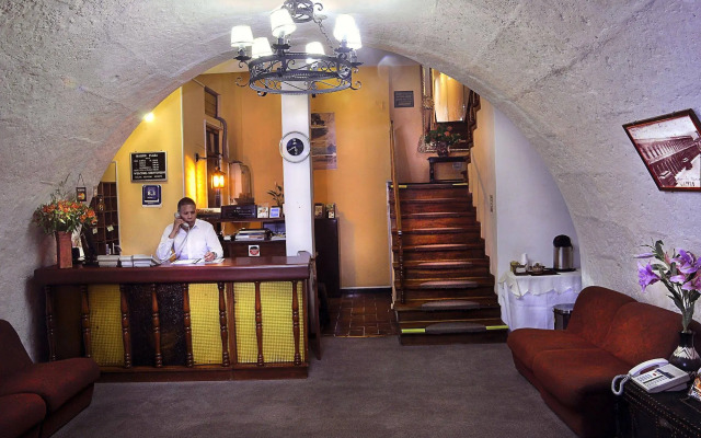 Maison Plaza