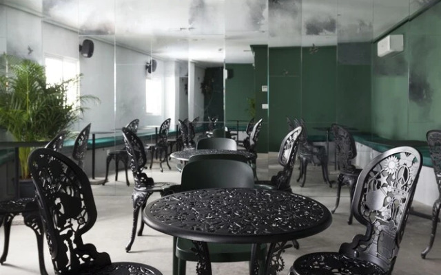 2060 The Newton Hostel & Market