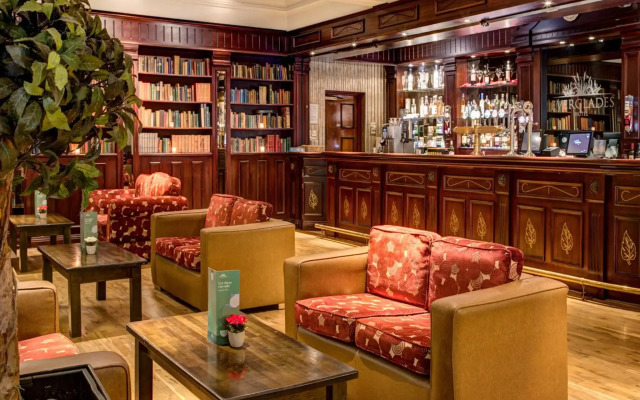 Everglades Hotel