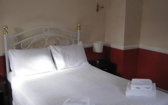 Rose & Crown Hotel