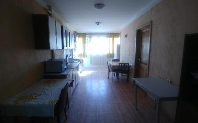 37 Platon Ioseliani Street
