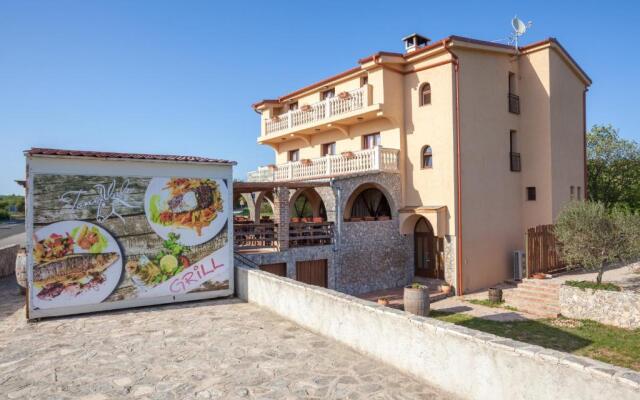 B&B Tonivale