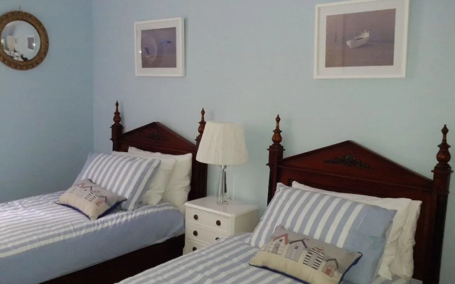 Cragowlet House East