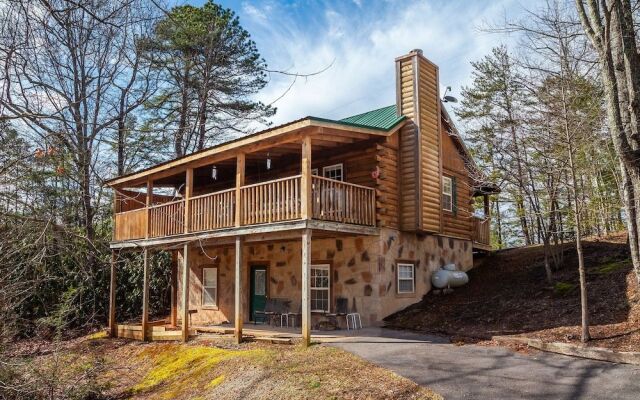 Sleepin' Inn 2 Bedroom Cabin by RedAwning