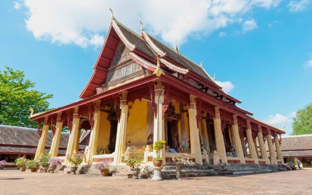 Mekong Breeze Hotel