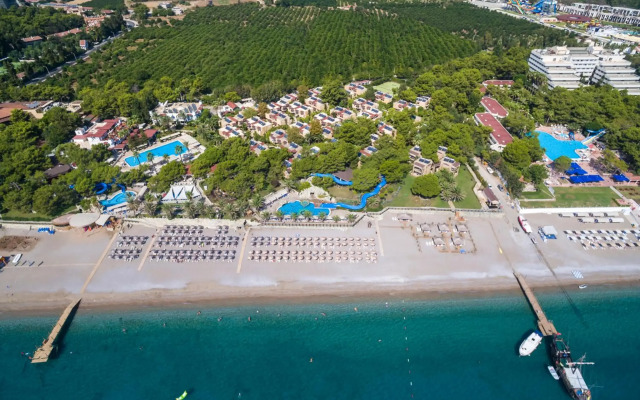 Pirate's Beach Club - Ultra All Inclusive