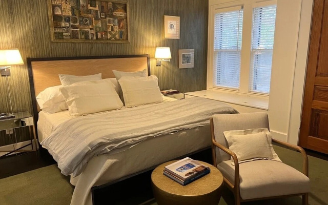 La Pension Nacogdoches