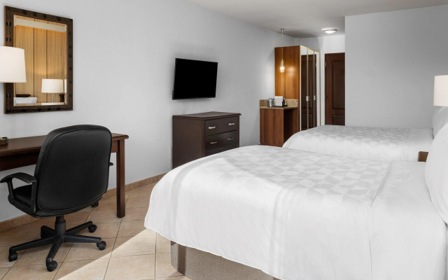 Holiday Inn Panama Canal by IHG