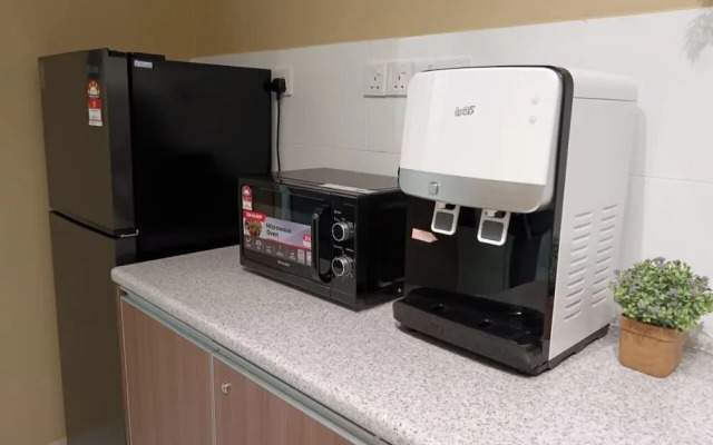 The Horizon Ipoh Dual L13A by Grab A Stay