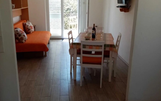 Seafront Apartment Dana