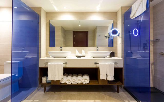 Sonesta Maho Beach All Inclusive Resort Casino & Spa