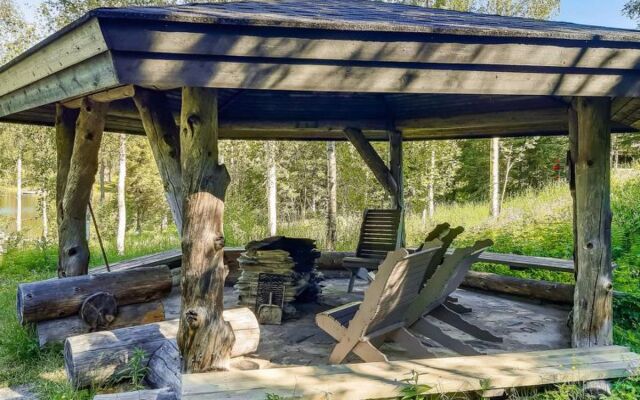 Mustalampi 2 kurkiaura