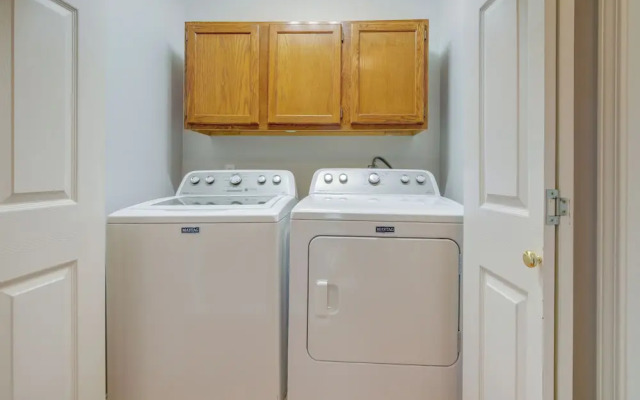 Tennessee Vacation Rental w/ Balcony!