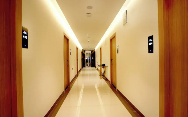 Oak Business Hotel