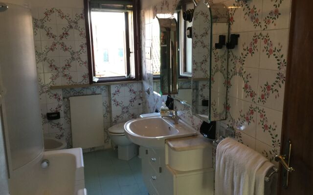 Venice Martinas Home