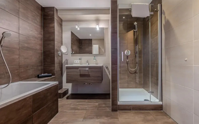 Mount-apartment Directly on Ski-slopes