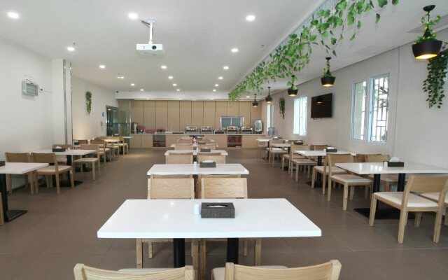 Hanting Express Guilin Guangxi normal University