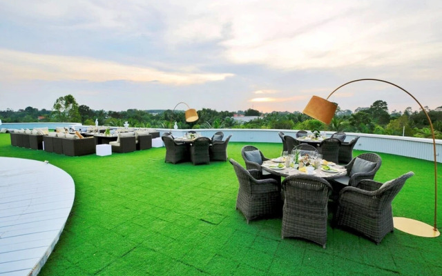 Thaillywood Luxury Palace Unique In Pattaya