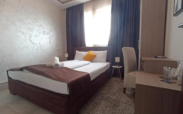 Garnet Hotel & Event Centar