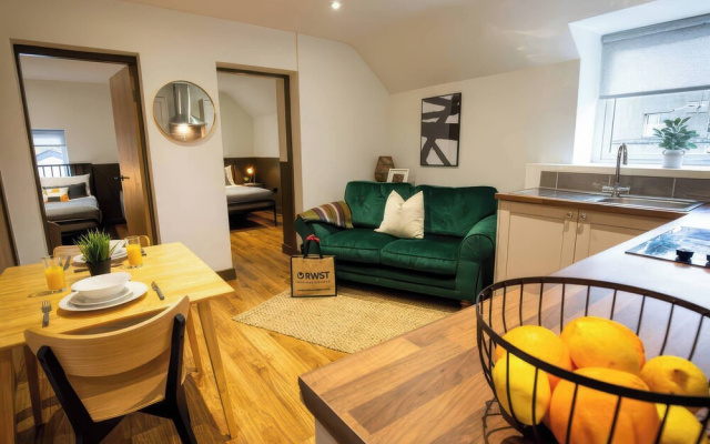 White Willow Apartment