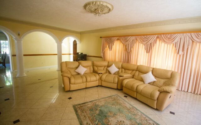 Steel Love Villa