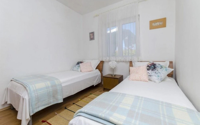 Jadranka - Comfortable and big Terrace - H