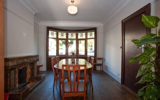 The Old Mount Manor, Causeway Coast