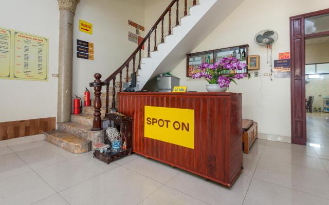 OYO 688 Anh Tuan Hotel