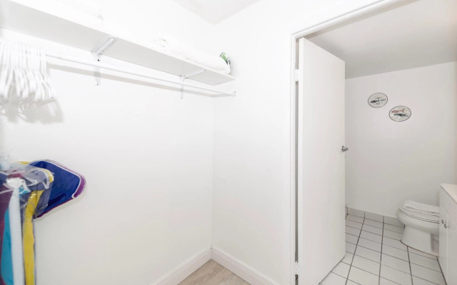 710 South Beach Apartment