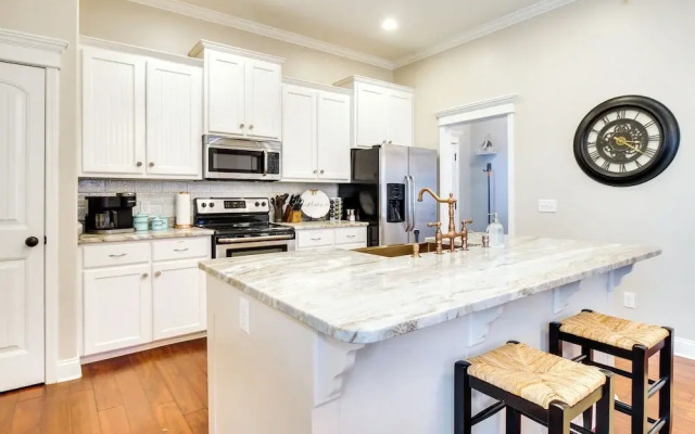 Chic Thomas Square Home in Walkable Location!