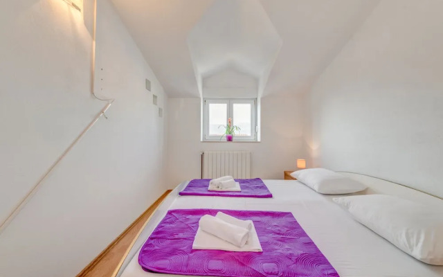 Apartments Maestral