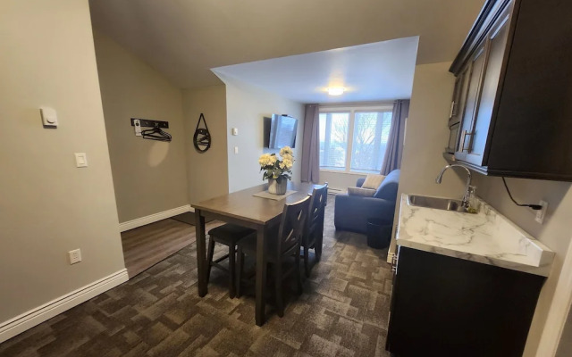 Newfound Inn & Suites