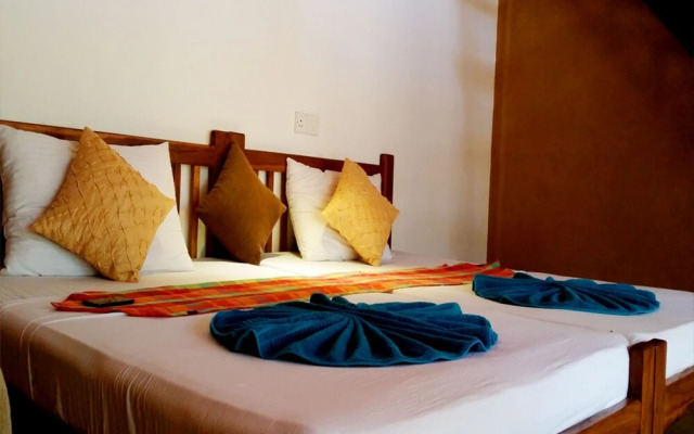 Fresco Lion Villa - Hostel
